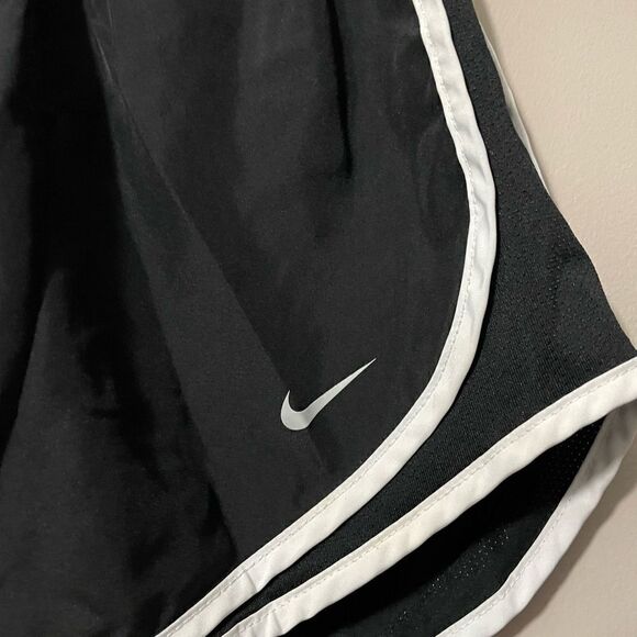 Dri-fit Nike shorts - Picture 3 of 6